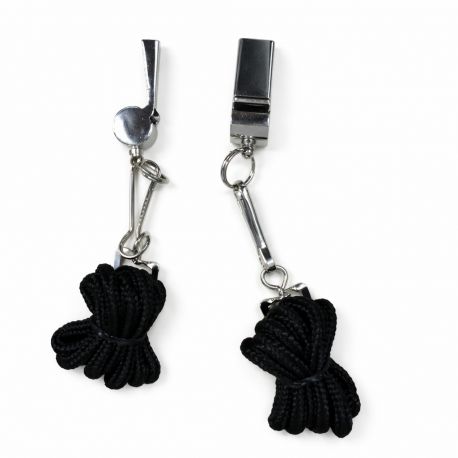 Fluier metalic cu snur